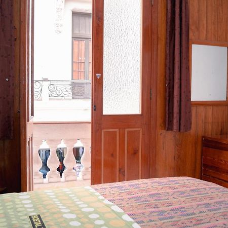 Yaki Hostel Лима Екстериор снимка